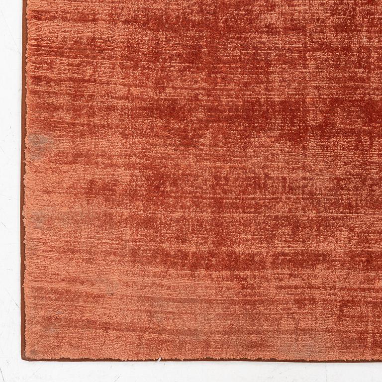 Rug, Satara, "Copper", India, approx. 300 x 270 cm.