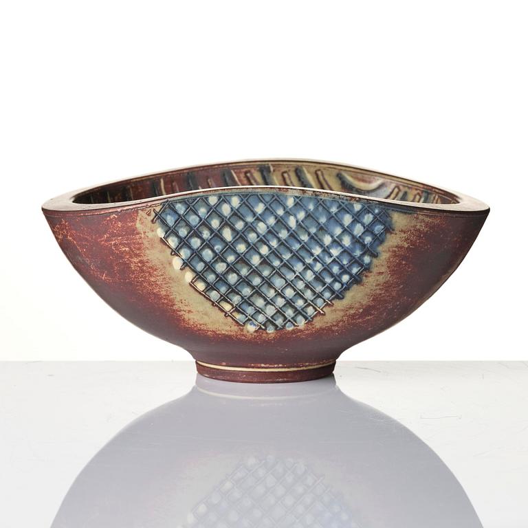 Wilhelm Kåge, a "Farsta" stoneware bowl, Gustavsberg Studio 1950s.