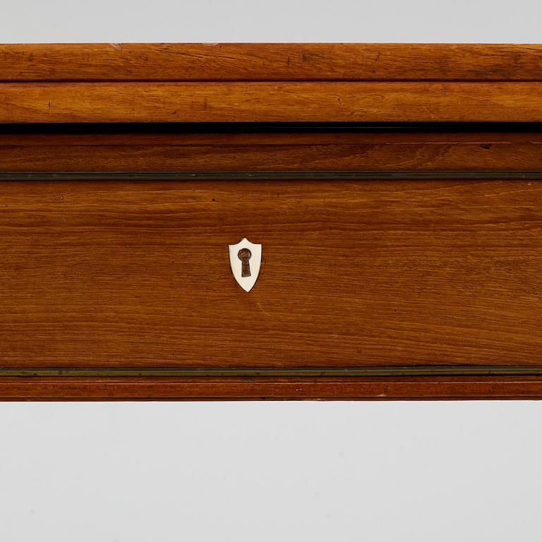 Spelbord, sengustavianskt, omkring år 1800.