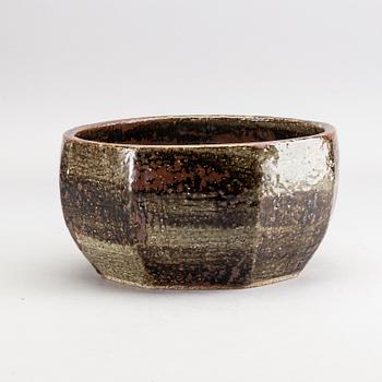 CARL-HARRY STÅLHANE, a large stoneware bowl, Rörstrand 1963(?).