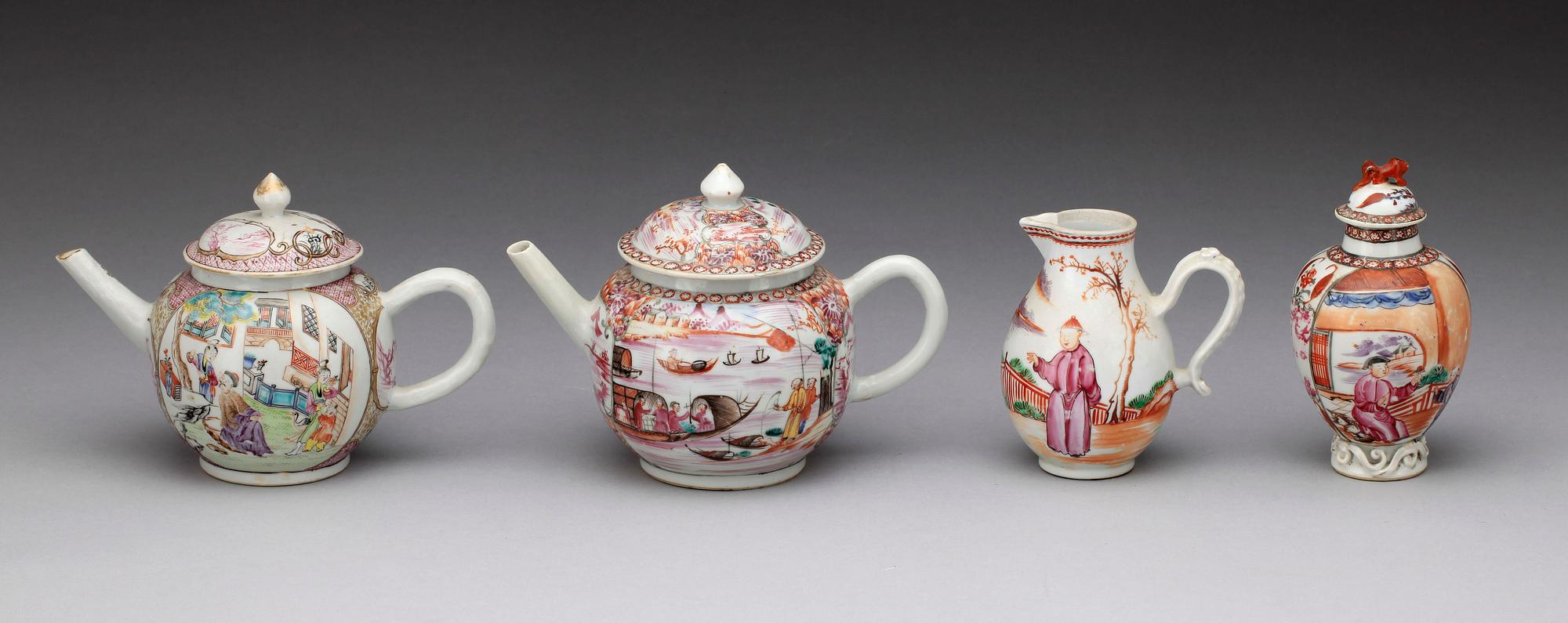 KANNOR samt URNA, 4 delar, Qianlong, mandarinporslin, 1700-tal.