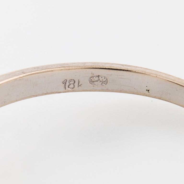 RING, med briljantslipade diamanter 0.55 ct, importstämplad.