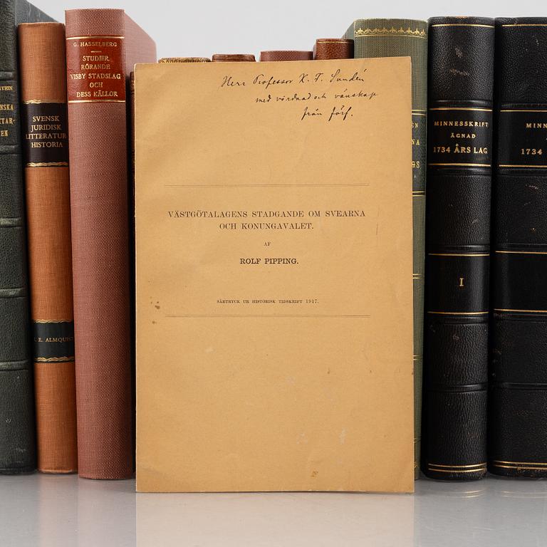 Parti juridisk och rättshistorisk litteratur.