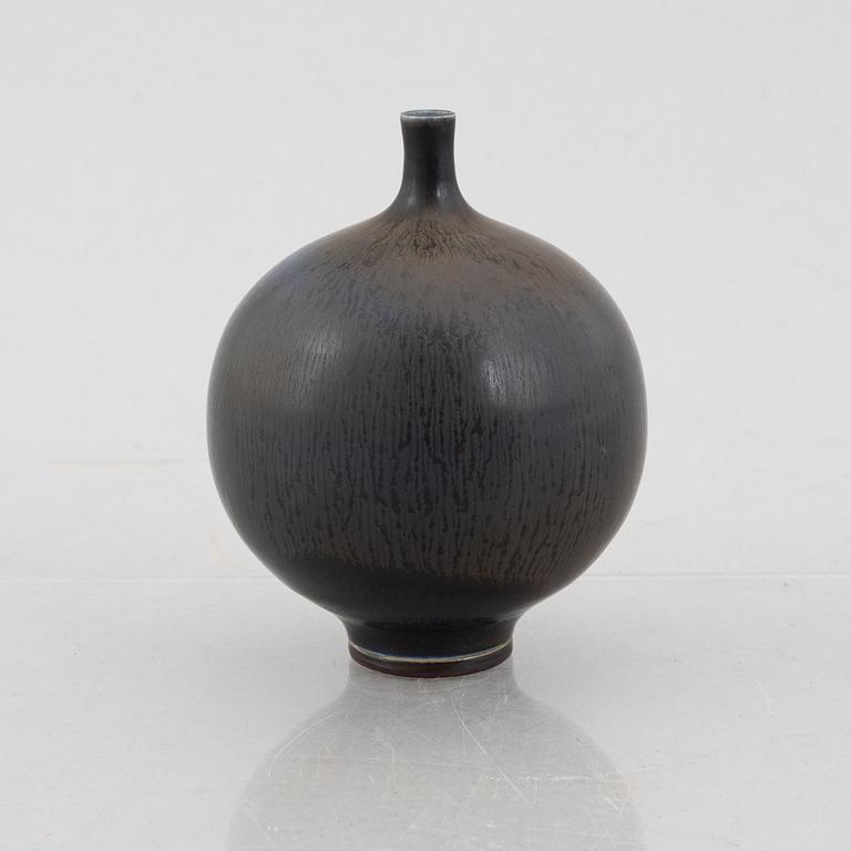 Berndt Friberg, a stoneware vase, Gustavsbergs studio, Sweden, 1975.