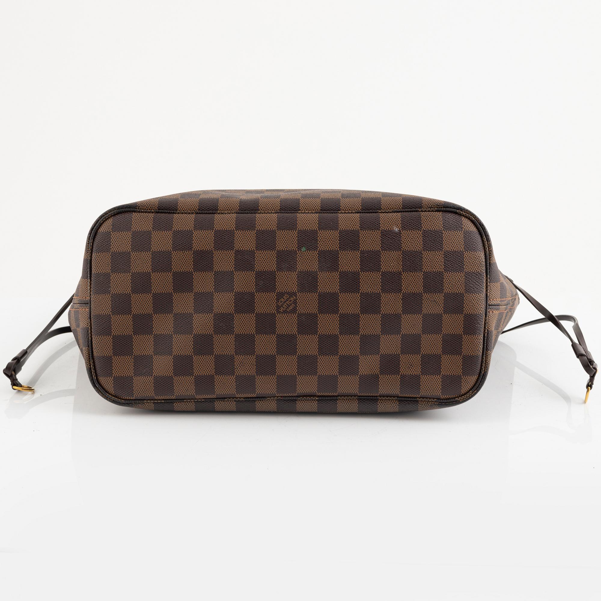 Louis Vuitton, a 'Neverfull MM' handbag, 2018.