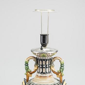 A LATE 19TH CENTURY MAJOLIKA LAMP.