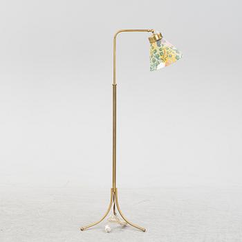 Josef Frank, golvlampa, modell 1842, Firma Svenskt Tenn.