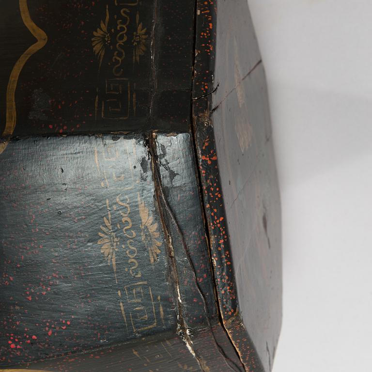 A Chinese stool from around 1900.