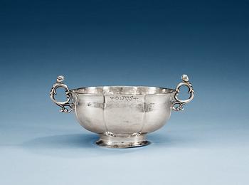 795. A SWEDISH SILVER BOWL, Makers mark of Sigismund Novosadi d.y., Karlskrona 1753.