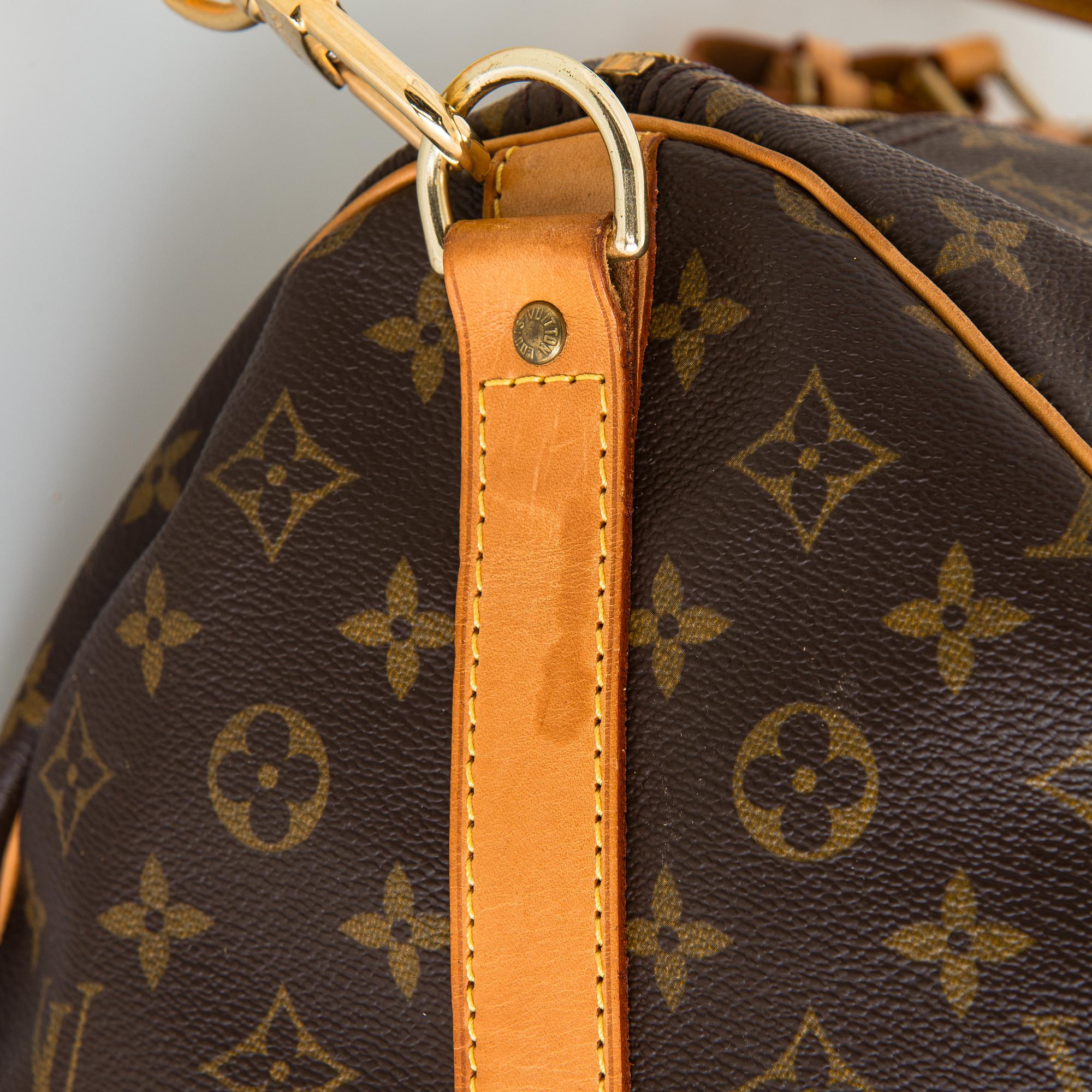 Louis Vuitton, a Monogram Canvas 'Keepall 60 Bandoulière' weekend bag.