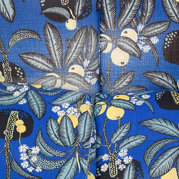 Josef Frank, a model 703 sofa, Firma Svenskt Tenn.