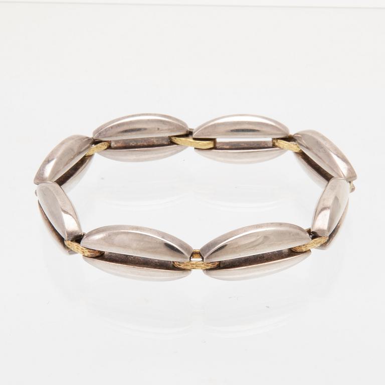 Regitze Overgaard, bracelet in silver and 18K gold no. 409 for Georg Jensen, Denmark.