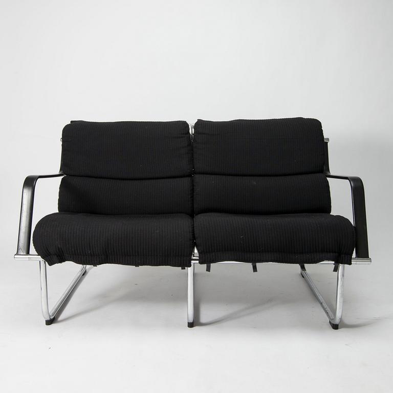 SOFFA, "Remmi" design Yrjö Kukkapuro, 1900-talets slut.