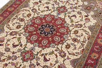 Rug, Tabriz, approx. 212 x 153 cm.