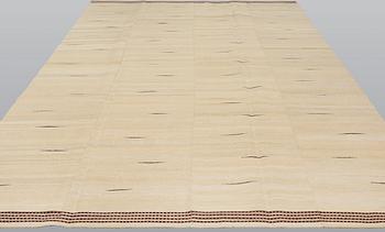 A Kilim carpet, ca 315 x 220 cm.