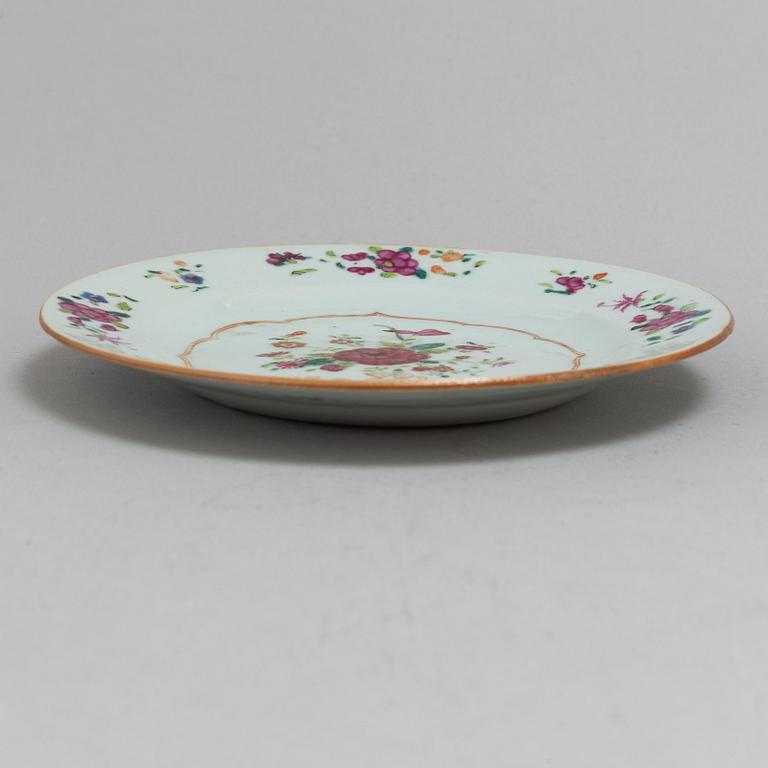 A set of famille rose porcelain, Qing dynasty, Qianlong (1736-95) and later.