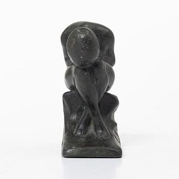 Halvar Frisendahl, Seated figure.