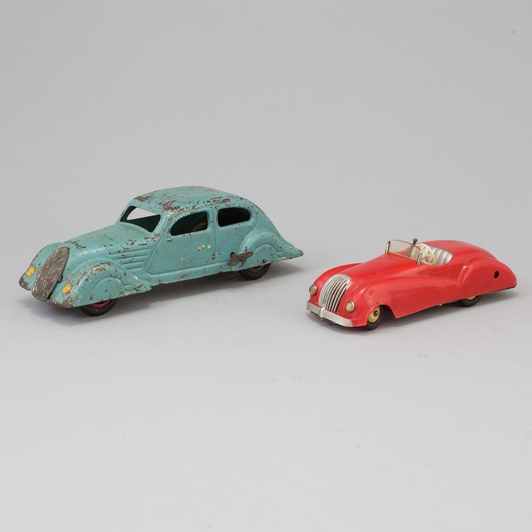 A set of two clockwork TOY CARS, one French JEP sedan 7475-JEP and one cabriolet.