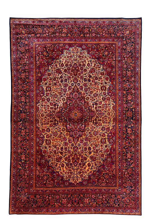 A carpet, semi-antique/old silk Kashan, ca 318,5 x 213,5 cm.