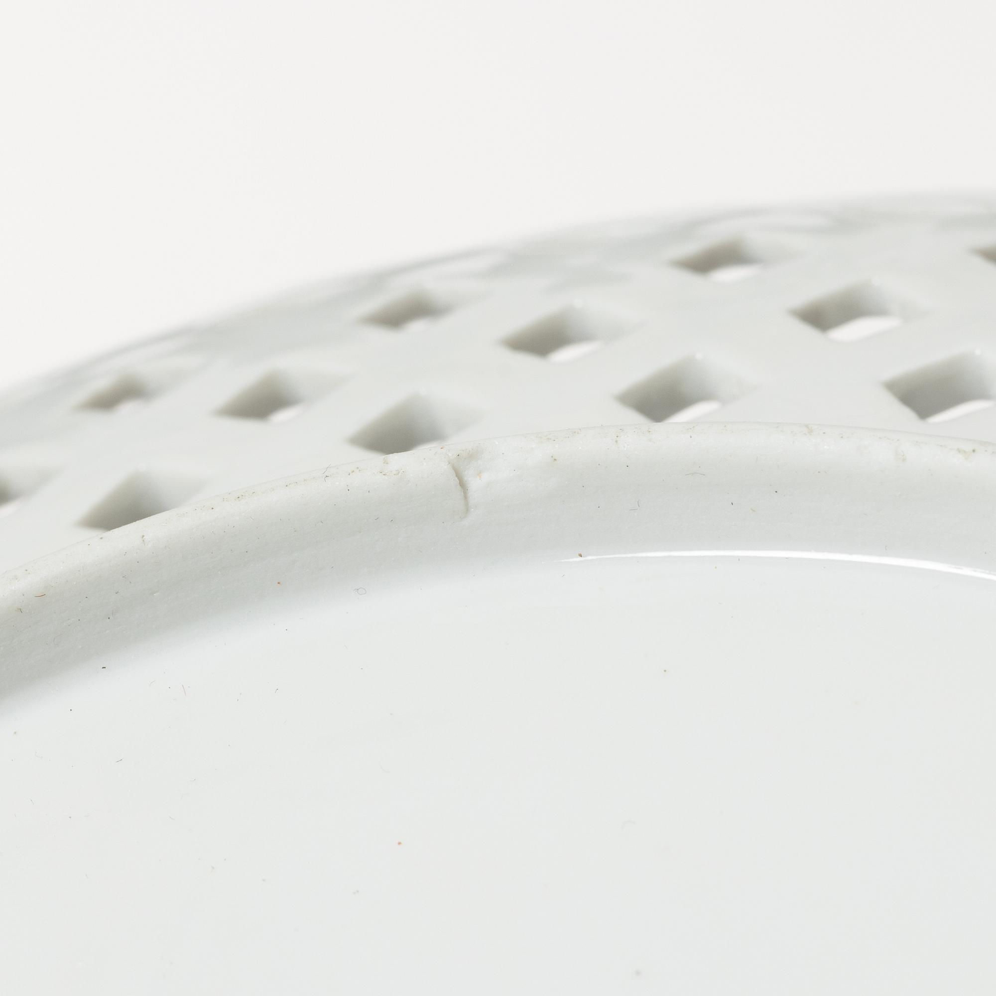 Royal Copenhagen, gallerskål med fat, "Musselmalet", Danmark, 1889-1922.