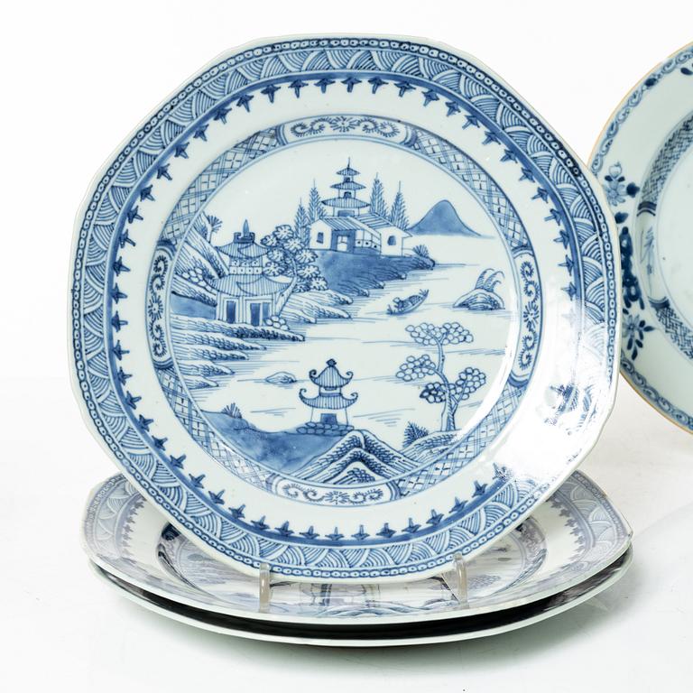 A group of seven Chinese blue and white porcelain plates and five dessert dishes, Qing dynasty, Qianlong (1736-95).