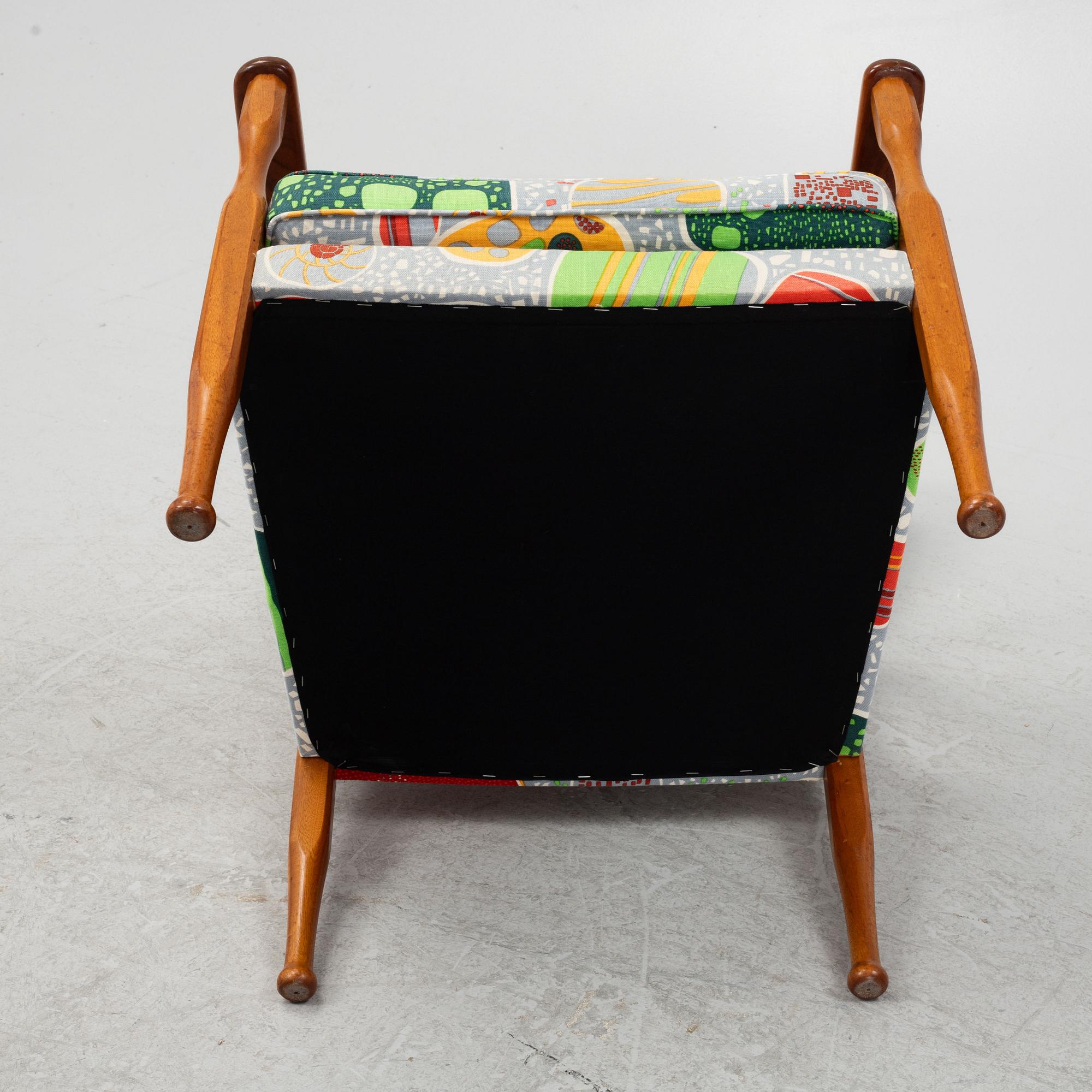 Josef Frank, karmstol, modell 891, Firma Svenskt Tenn.