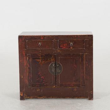 A 20th century Chinese sideboard / cabinet.