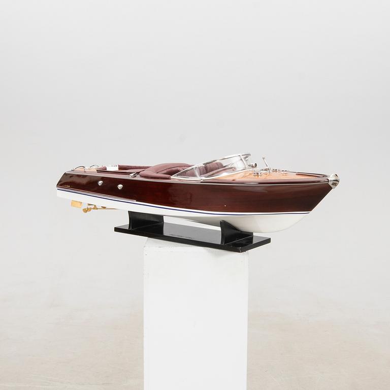 Model boat, "Riva Aquarama", latter half of the 20th century.