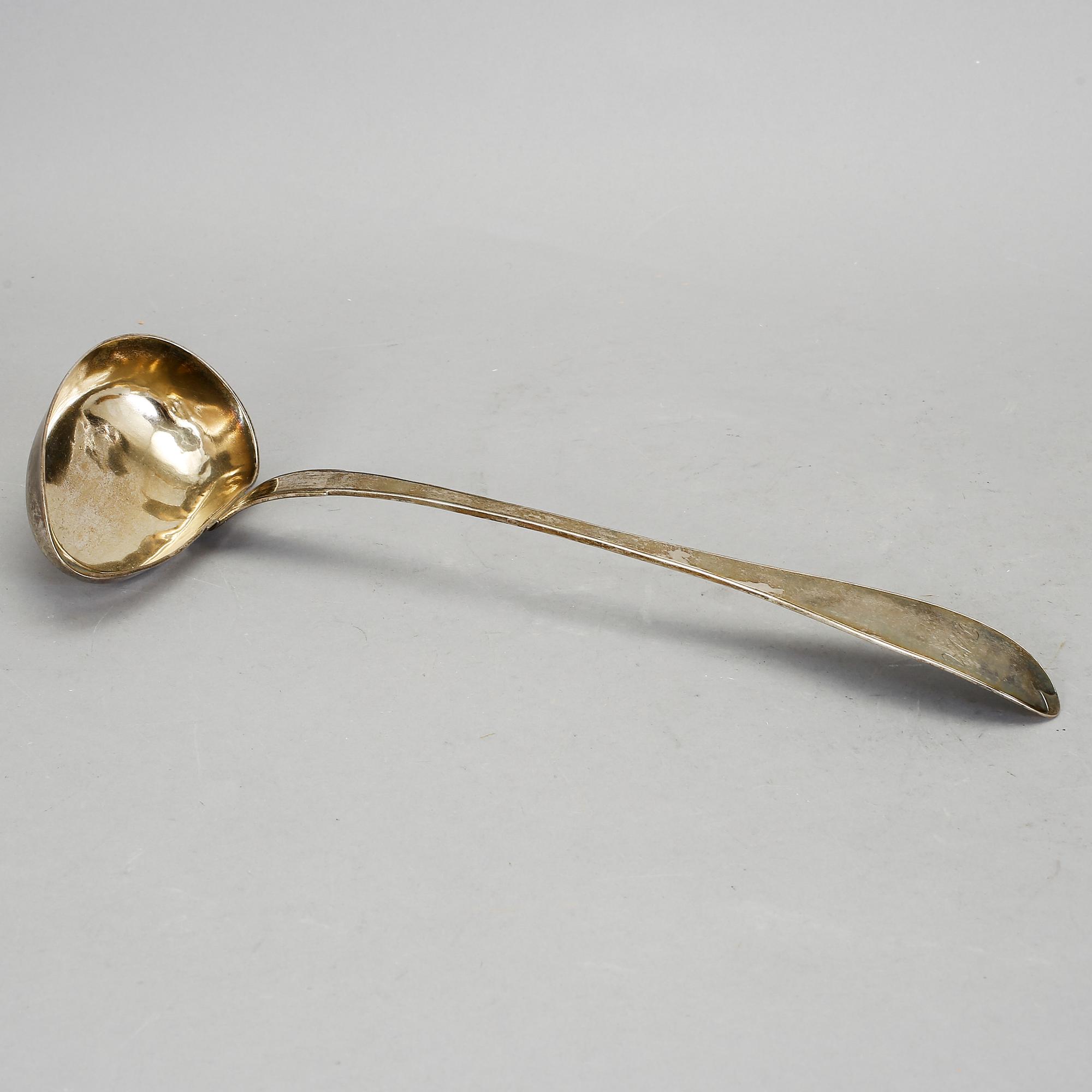 SOPPSLEV, silver, Nils Arvid Berg, Laholm, 1827. Vikt ca 574 gram.