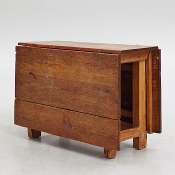 Drop-leaf table, 19th Century.