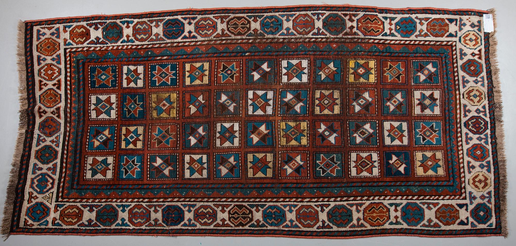 MATTA, Gendje, Kaukasisk, semiantik. Ca 232x110 cm.