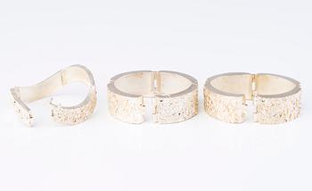 ARMRINGAR, 3 st, sterlingsilver, Kultateollisuus Ky Viljanen, Åbo, 1975.