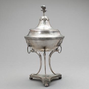 SOCKERSKÅL, silver, empirestil, CG hallberg, Stockholm 1912. Vikt ca 560 gram.