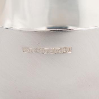 ANNA-GRETA EKER, A set of a silver and mahogany sugar bowl and cream jug, Auran Kultaseppä, Turku 1962.