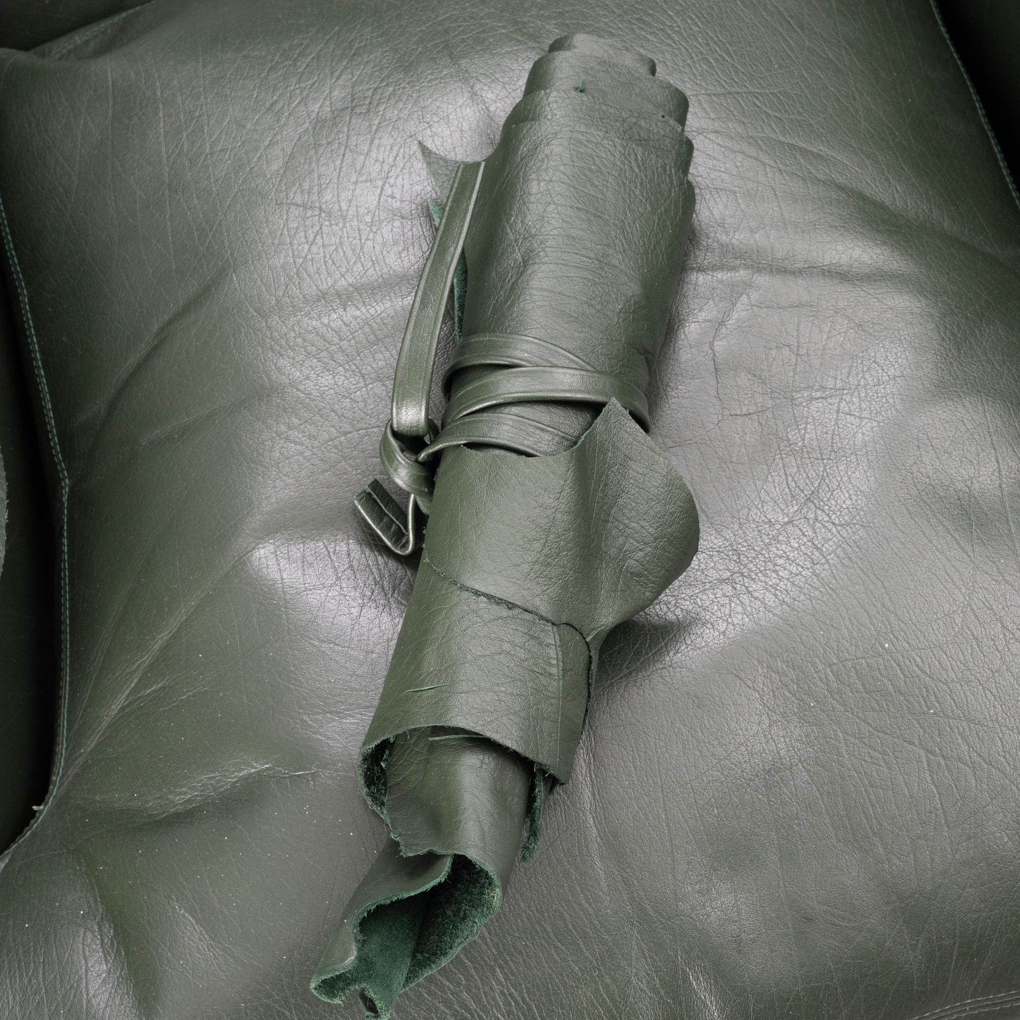 Josef Frank, fåtölj, modell 568, Firma Svenskt Tenn, 1900-talets mitt.