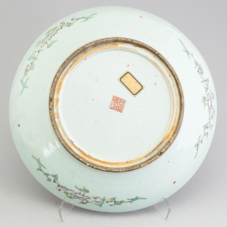 A large famille rose dish, Republic with Qianlong mark.