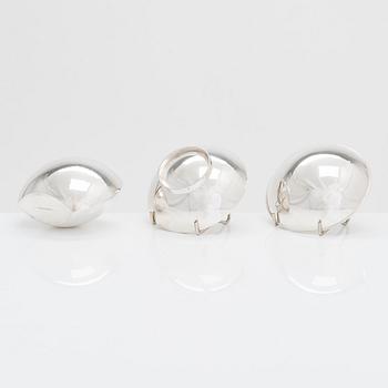Pekka Piekäinen, a sterling silver cream jug and sugar bowl, J.A. Tarkiainen, Helsinki 1989.