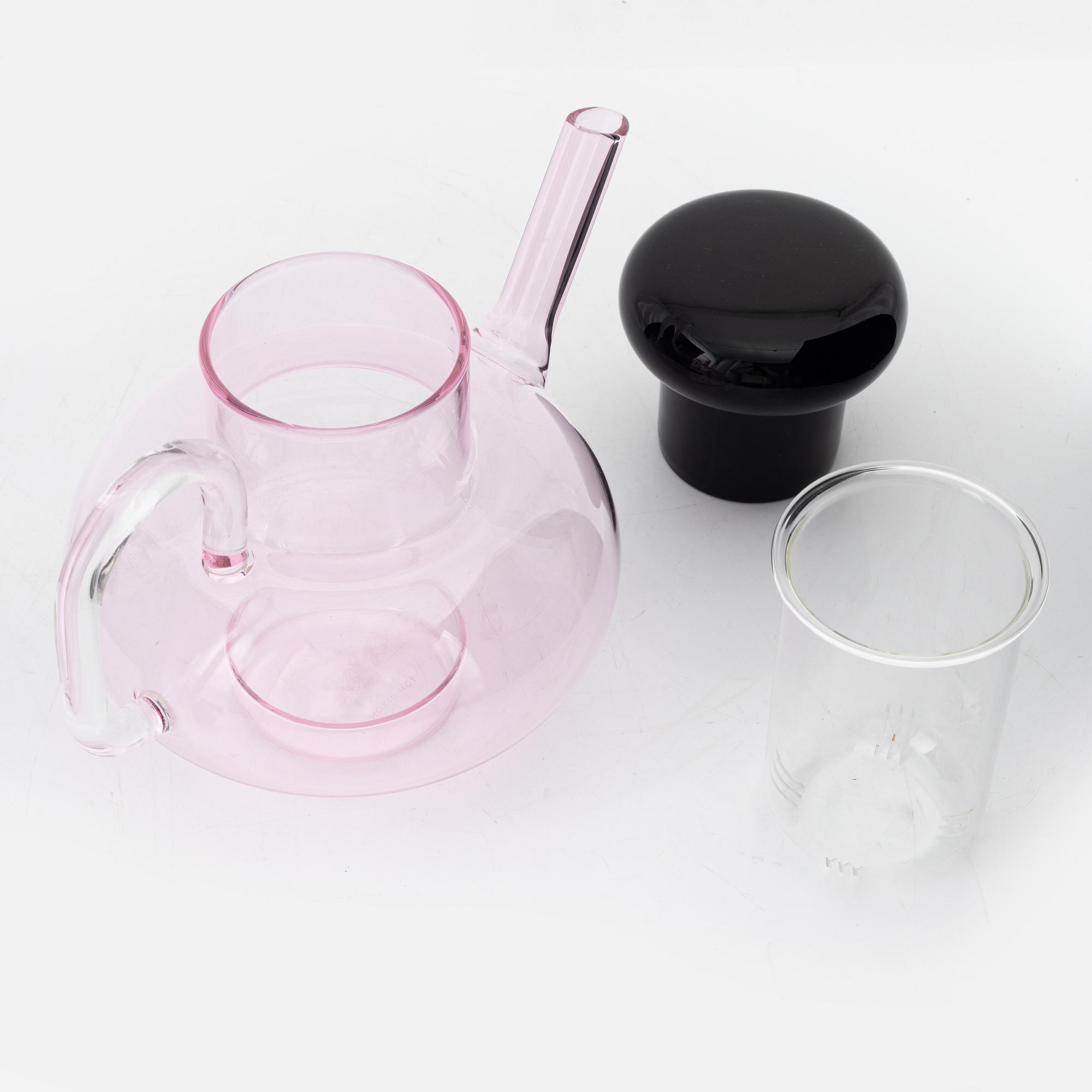 Tom Dixon, A 'Bump' glass teapot with for cups and a pair of glasses.