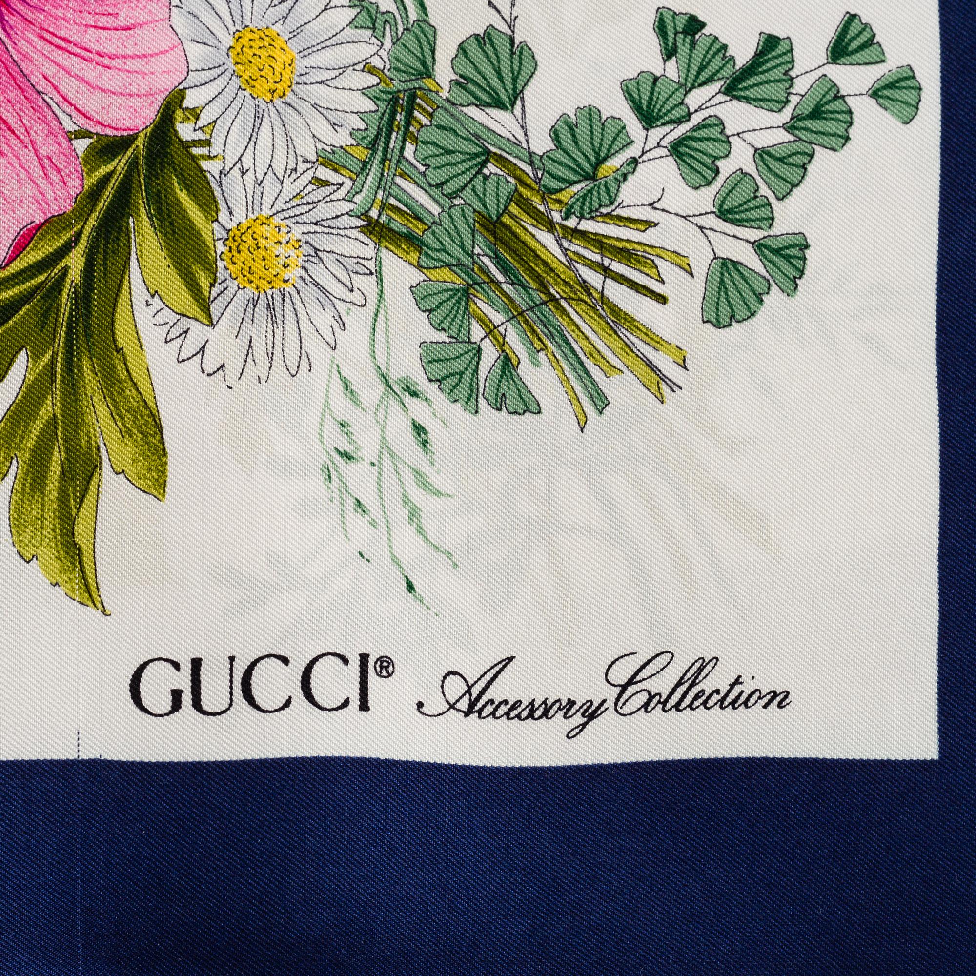 GUCCI, scarves, 2 st.