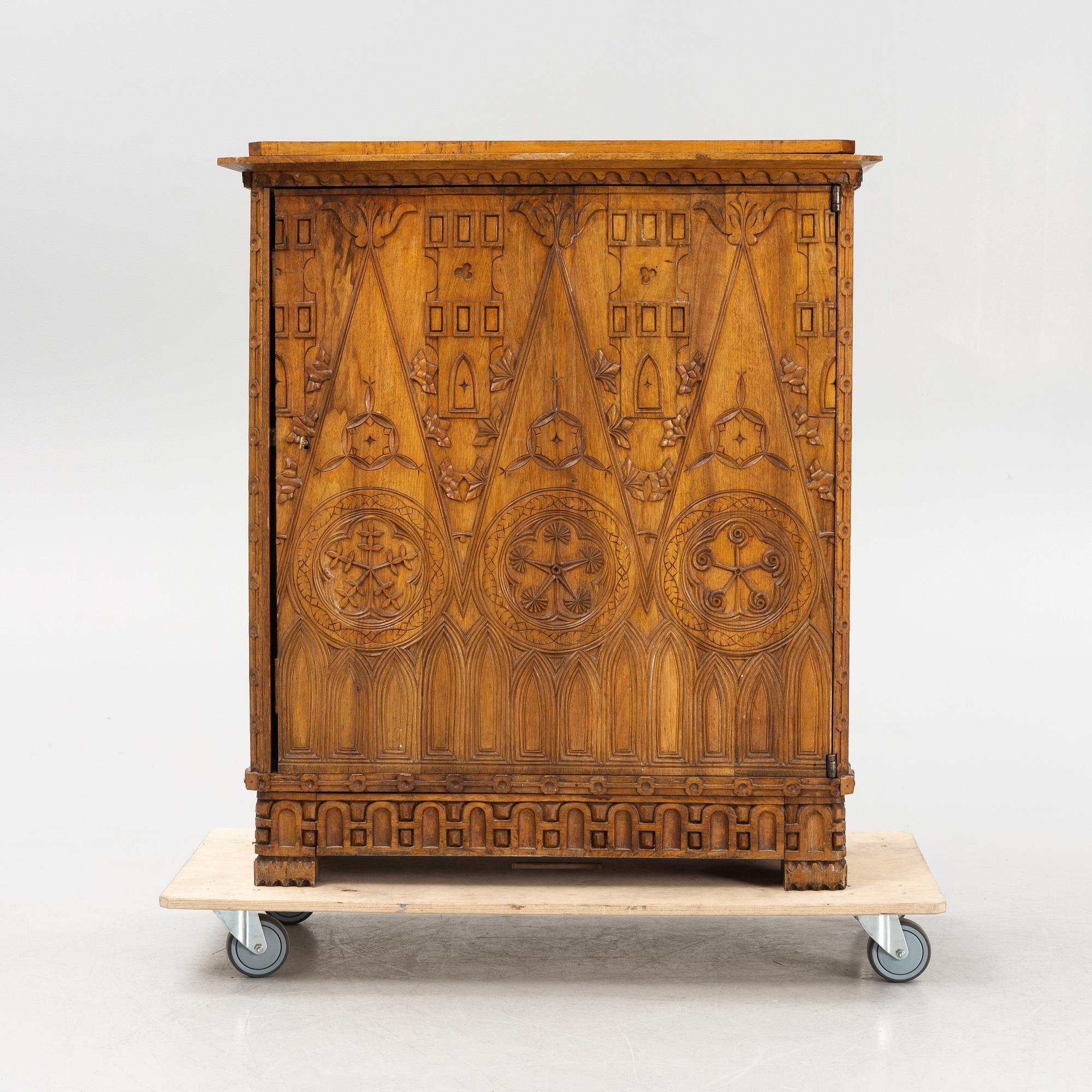 A cabinet, 20th Century.