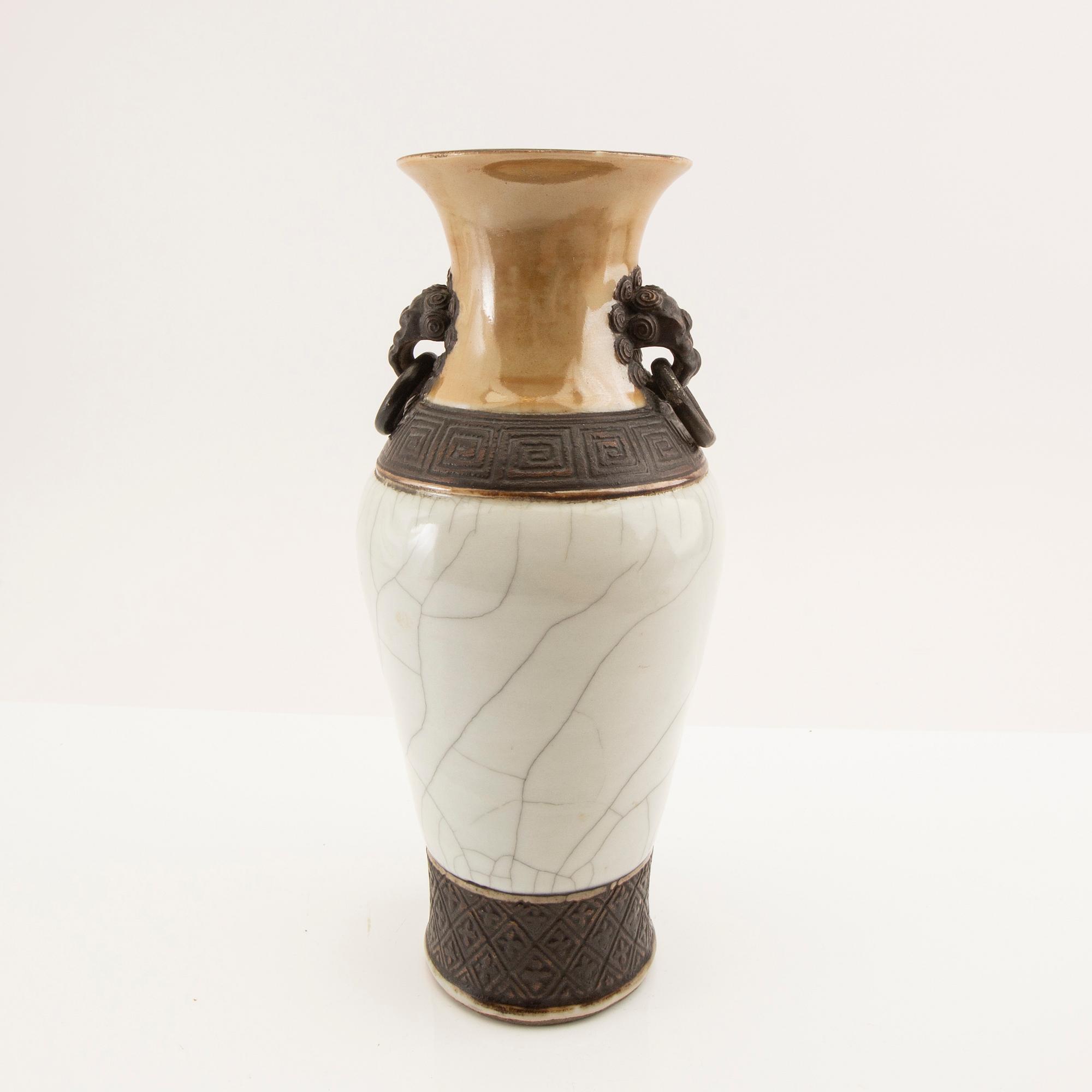 Table lamp China around 1900 porcelain.