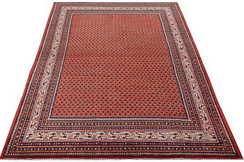 A Sarouk Mir carpet, c. 320 x 205 cm.