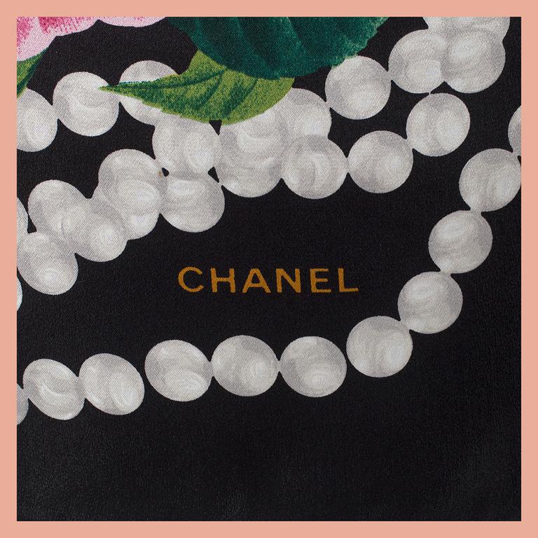 SCARF, Chanel.