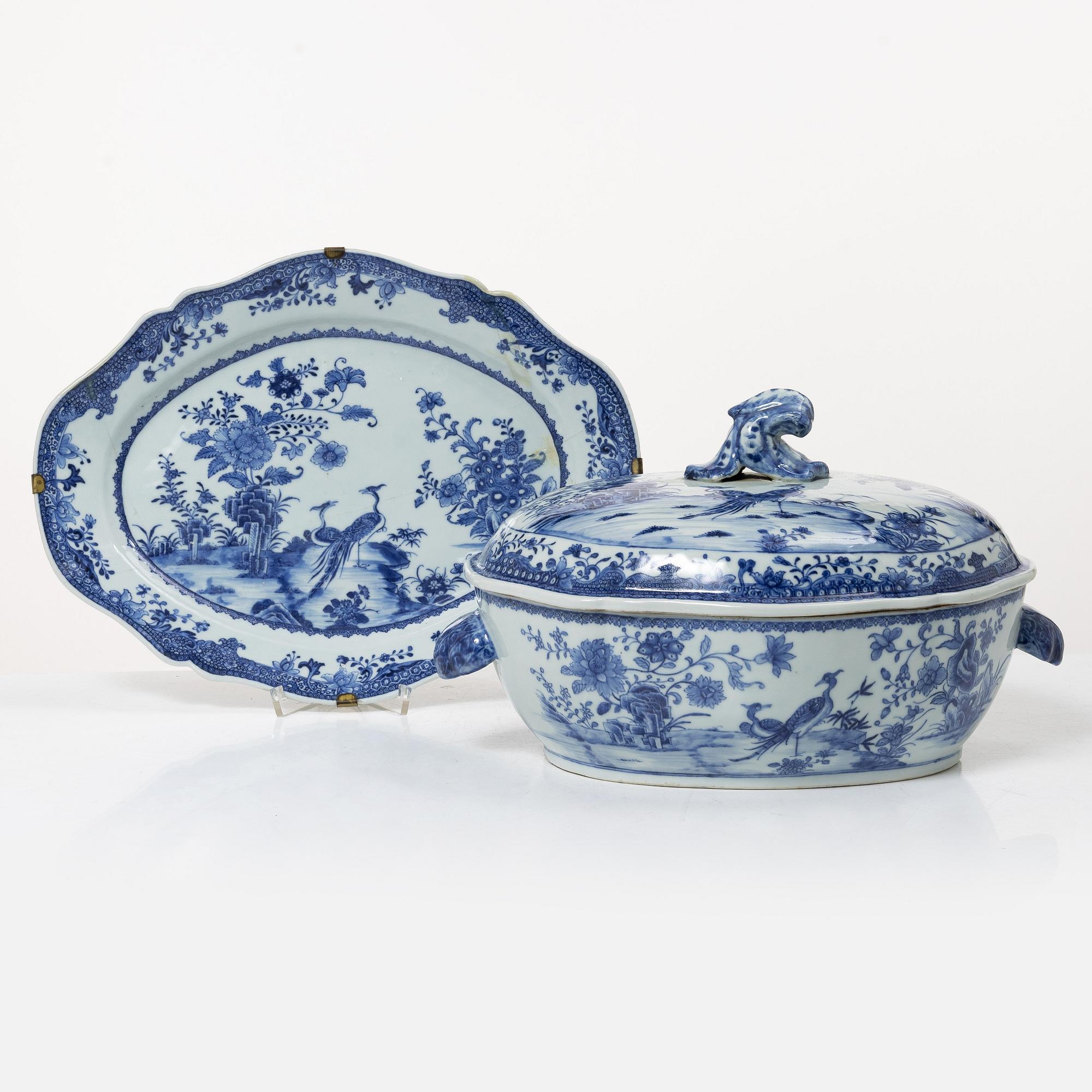 Terrin med lock och fat, exportporslin, Kina, Qianlong (1736-95).