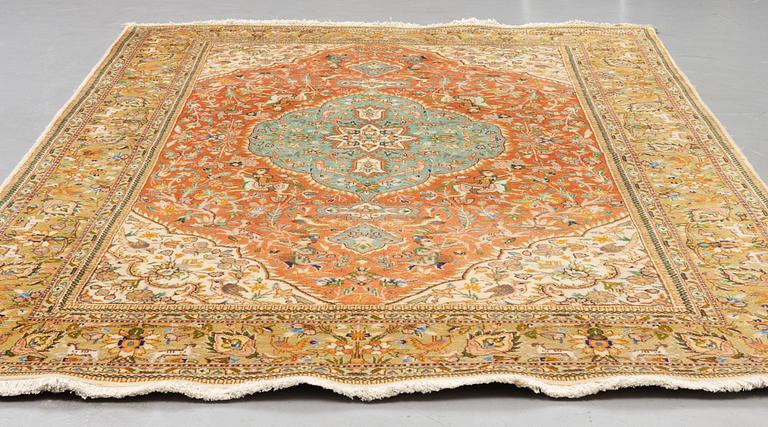 Matta, orientalisk figural, ca 294 x 200 cm.