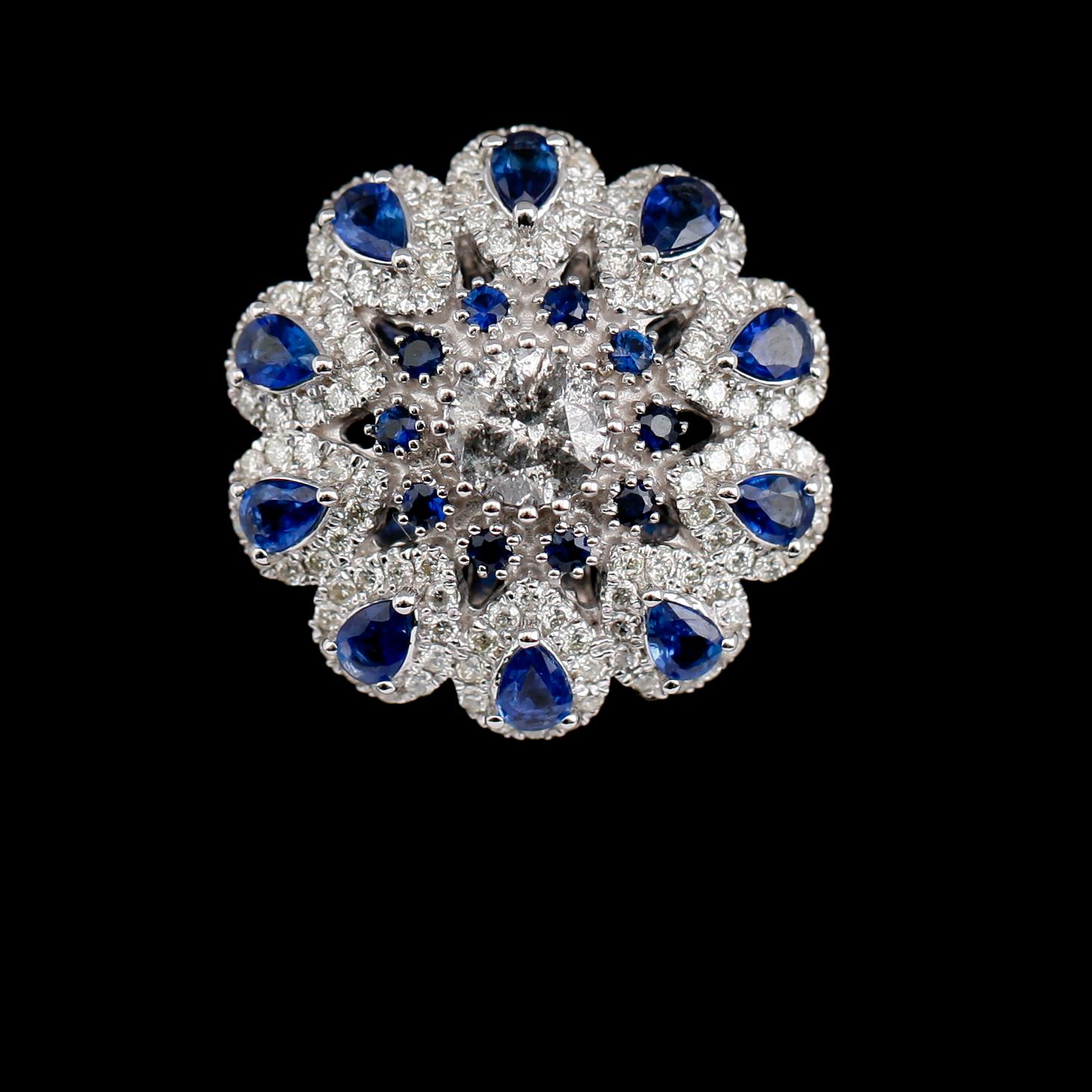 COCKTAILRING, 18 k vitguld, briljantslipade diamanter tot 1.70 ct, safirer tot 1.69 ct.