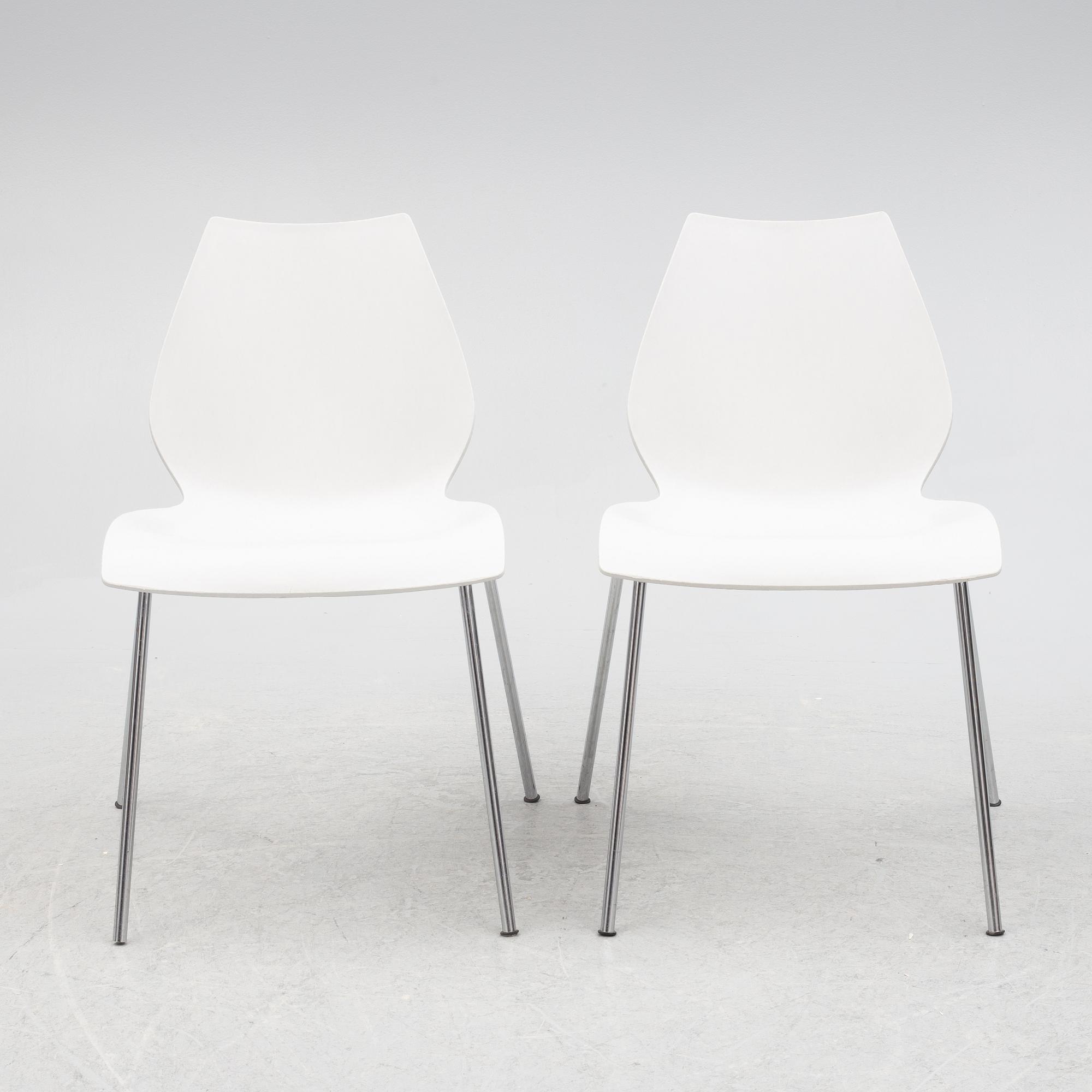 Vico Magistretti, twelve "Maui" chairs, Kartell.