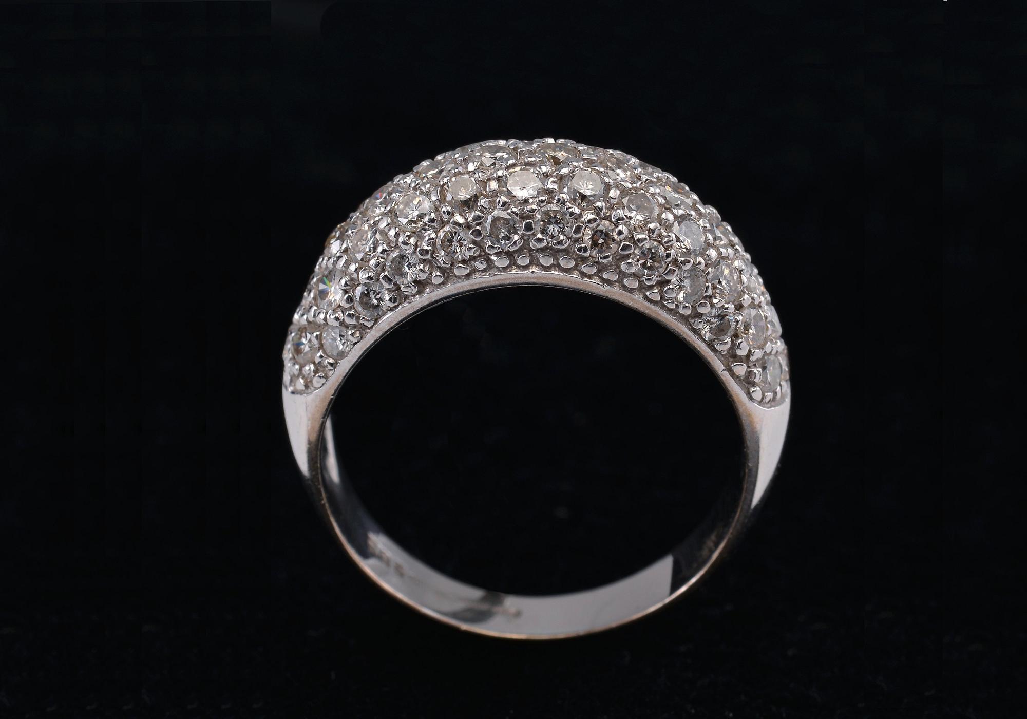 SORMUS, briljanttihiottuja timantteja n. 1.3 ct, 18K valkokultaa, koko 18, paino 5,4 g.