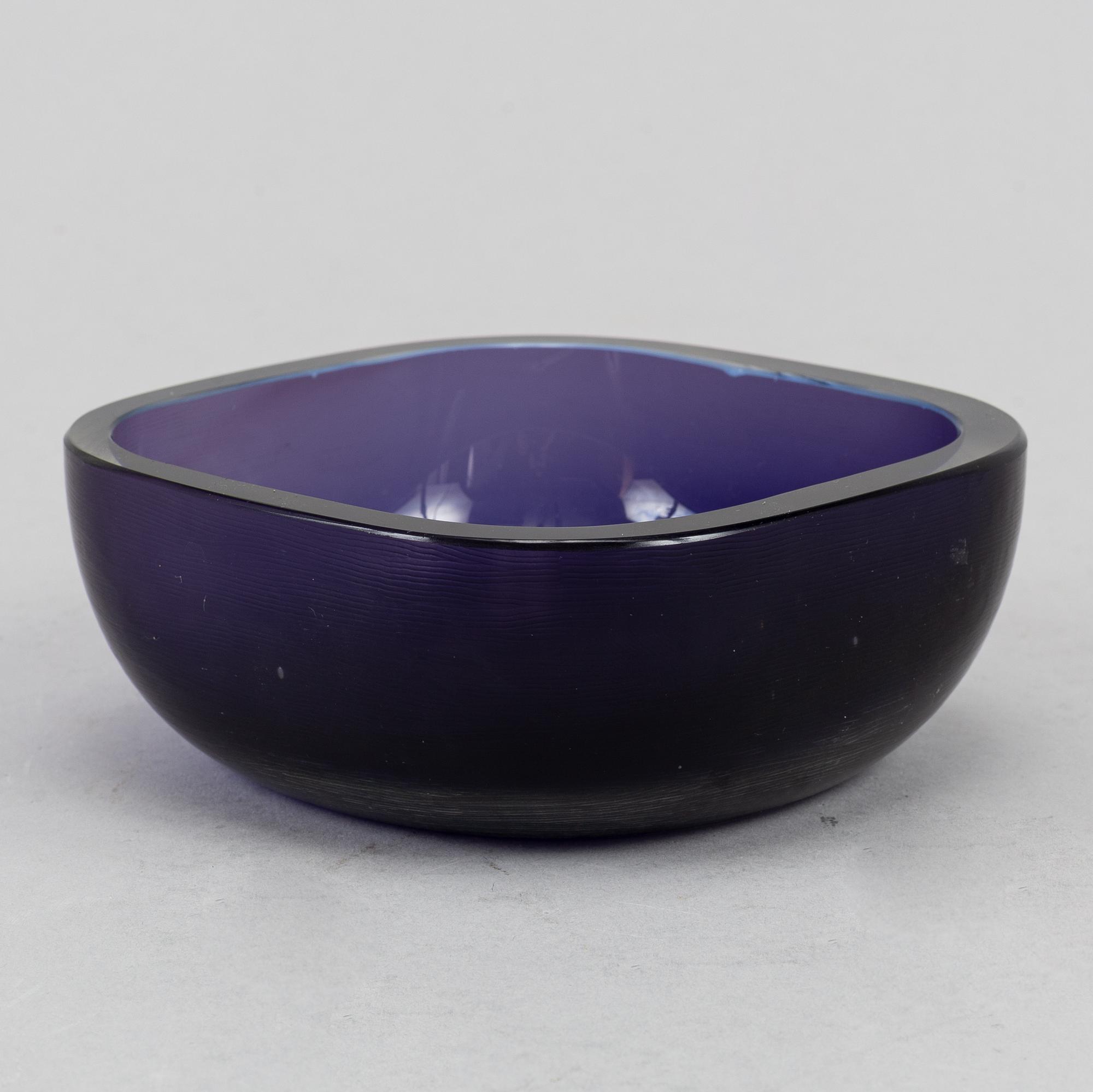 Paolo Venini, a glass bowl, Venini, Murano, Italy.