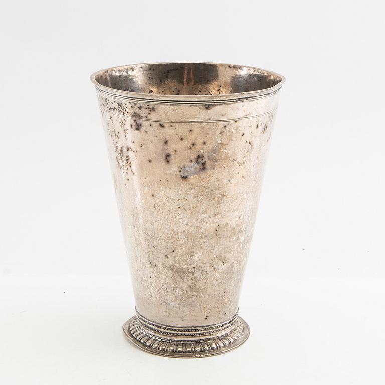 Pokal silver Nordeuropa, oidentifierad mästarstämpel, sannolikt 1700-tal.